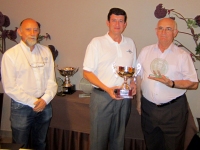 manuel_sos_recibe_premio_del_presidente_del_aeroclub_de_granada