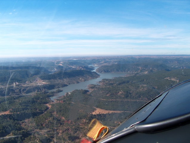Vista aérea del pantano de Contreras